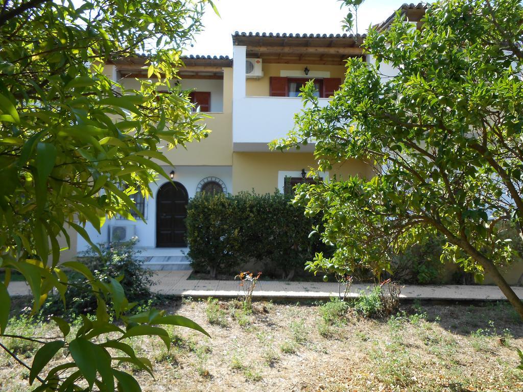 אצ'ארבי Socrates Studios מראה חיצוני תמונה